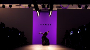 Lia Kim/ Purple Cloud - traila $ong/ Freestyle Performance at Jarret NYFW 2017