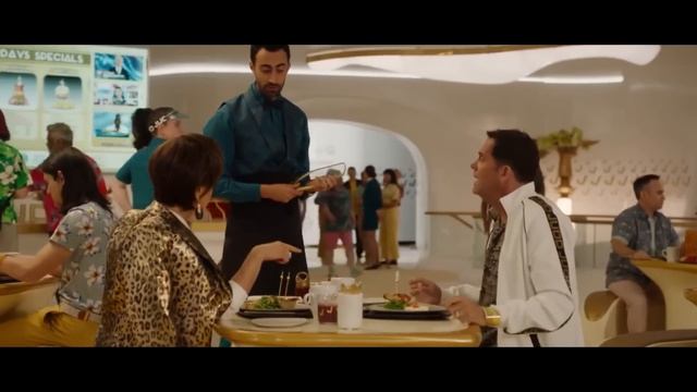 Космический корабль, ставший отелем для богатых, сломался, и им пришлось провести в космосе 3 года смотреть онлайн