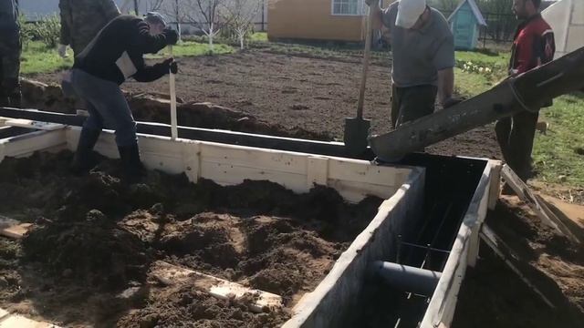 Ленточный мелкозаглубленный фундамент / СтройПроектБани