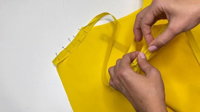 Лямки бретели из косой бейки и обработка срезов бейкой смотреть онлайн