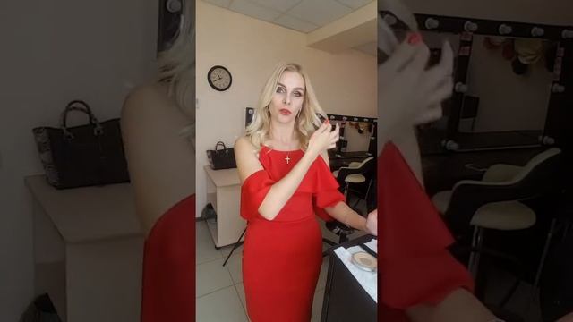 Эффект зацелованных губ и красная помада