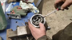 Ауди А6С5 - замена пыльника ШРУСа.