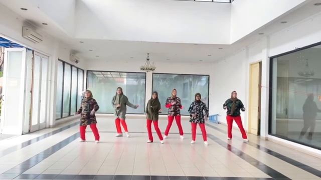 Broken Angel Line Dance смотреть онлайн