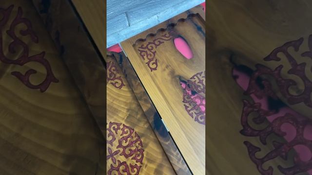 Нарды из дерева и эпоксидной смолы. a2inhome.ru #backgammon #нарды #нардыручнойработы