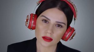 Merve Özbey - Topsuz Tüfeksiz (Video Klip)