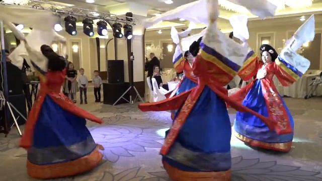 Корейский императорский танец.