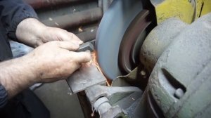 №23  О заточке резца отрезного