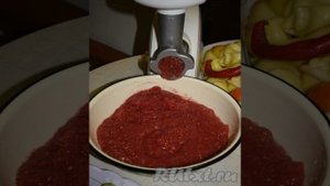 Сырая аджика с хреном на зиму