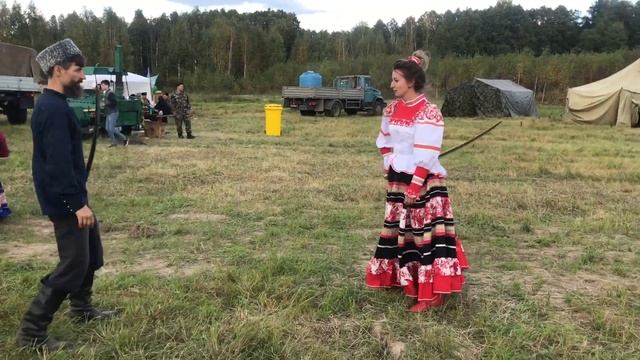 Мастер-класс по Фланкировке шашкой - фестиваль "Казаки.ру"