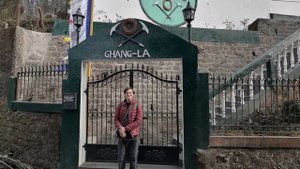 Индия. Дарджилинг - город у подножия Гималаев. Горная станция, где прятались британцы от жары.