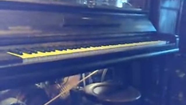 Carillon Piano смотреть онлайн