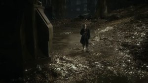 Бильбо замечает пробоину в чешуе Смауга. HD