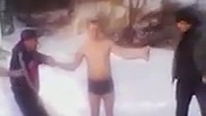 Мужик утонул в проруби