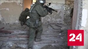 Штурмовики ВС РФ на окраинах Угледара освобождают от боевиков дом за домом - Россия 24