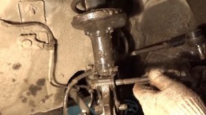 Замена сальника приводного вала КПП на Mazda Demio