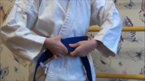 Как завязывать пояс в каратэ.