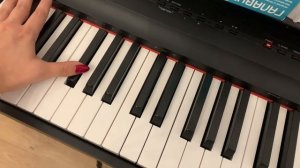 Zivert - Многоточия  (Разбор песни на аккордах / Piano_Tutorial / Ноты / Как играть)