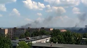 Kiev junta's army shells plant in Slavyansk   08 06 2014