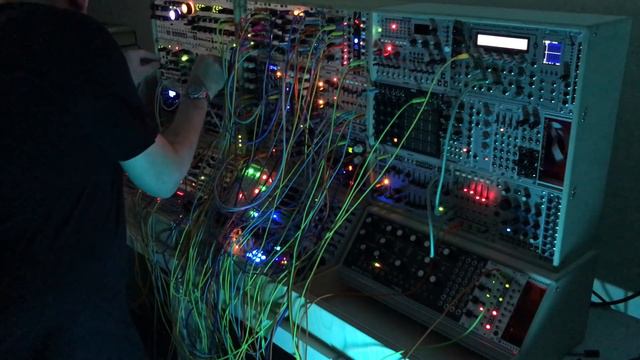 EURORACK TECHNO | WERMS смотреть онлайн
