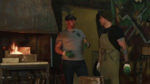 Я познаю мир (Москва рабочая) // Кузнец // Как бросить офис и пойти ковать железо