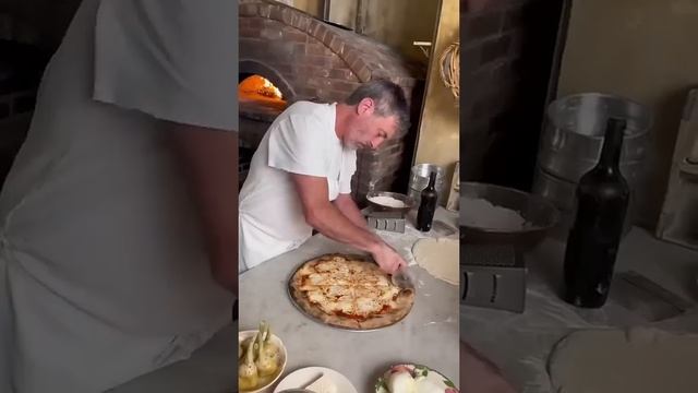 How the best pizza in NYC is made ? ?