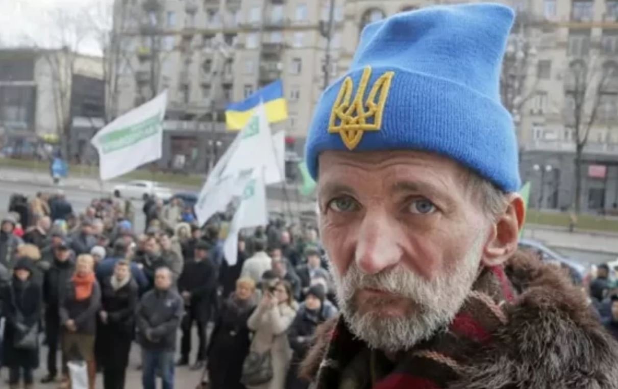 Соцопрос показал, почему украинцы стали сильно бояться венгров