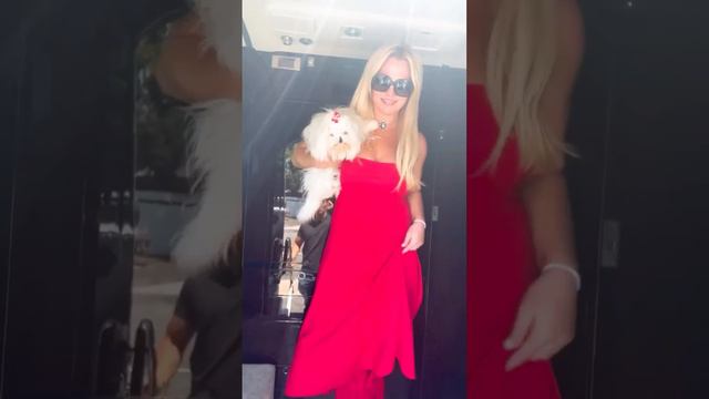 Бритни Спирс с новым танцем, ответка танцу Волочковой🤣 Мужчины в шоке🤣#юмор #бритниспирс #волочков