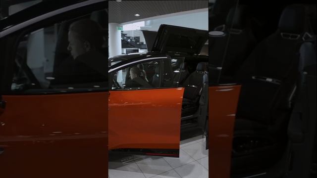 HIPHI X Flagship: 598 л.с., разгон до сотни 3,9 сек, полный привод. Все опции в описании | Панавто смотреть онлайн