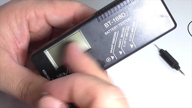 Как проверить батарейку в часах? Вольтметр BT-168D. смотреть онлайн