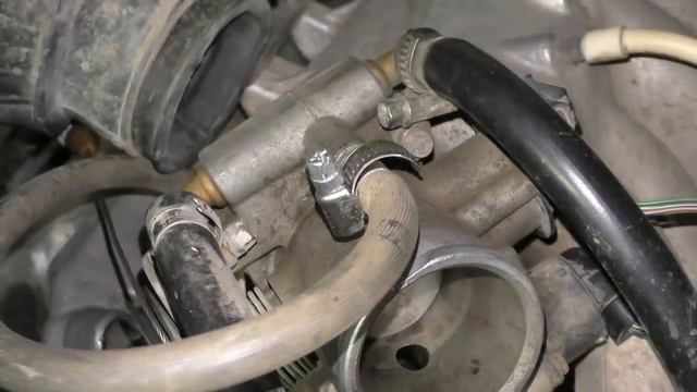 Промывка дросселя мифы и реальность.Редкие кадры изнутри дросселя во время работы ДВС. смотреть онлайн