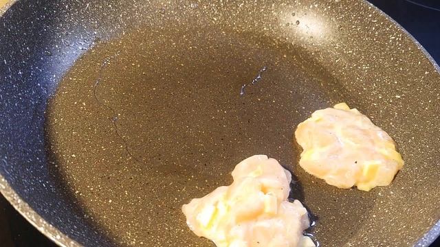 Куриные котлетки. Нежные и сочные. Готовим 10 минут.