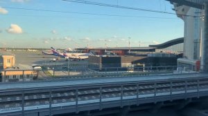 Прибытие аэроэкспресса к терминалу B аэропорта Шереметьево