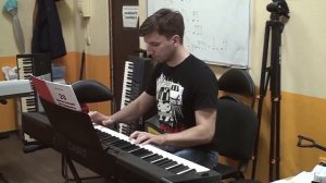 "Эхо любви" из к/ф "Судьба", играет Артём