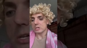 новая работница в морге