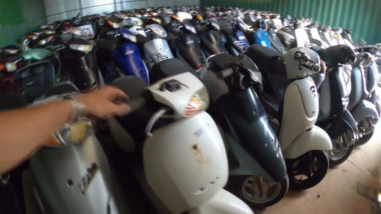 Едем на контейнер за мопедами! смотреть онлайн