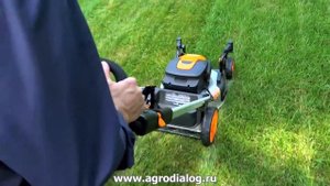 Аккумуляторная газонокосилка WORX WG771