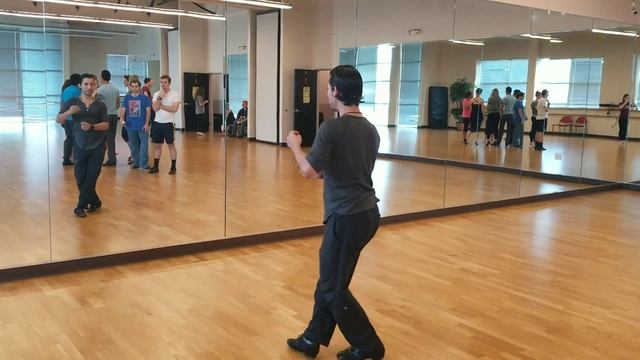 How to dance Samba:body actions, Coco rolla, Cha cha Cuban break, and rhythm bounce смотреть онлайн