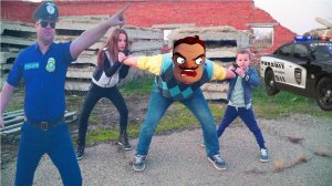 Hello Neighbor Привет Сосед украл серебряную кнопку у ЛОВИ ЛАЙКИ