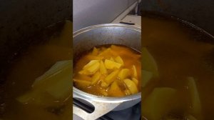 РЕЦЕПТ:СОУС ИЗ ГОВЯДИНЫ С КАРТОШКОЙ?КАК ПРИГОТОВИТЬ СОУС ИЗ ГОВЯДИНЫ С КАРТОШКОЙ!ВКУСНЫЕ РЕЦЕПТЫ