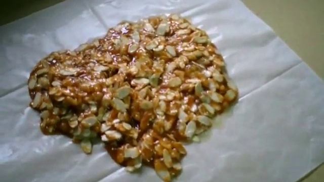 Рецепт-Грильяж ( грильяжная крошка для тортов ) смотреть онлайн