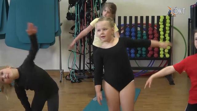 Сальса от кубинского профи и жим лежа от победителя КМ. Марафон здоровья в фитнес-клубе "Мой спорт" смотреть онлайн