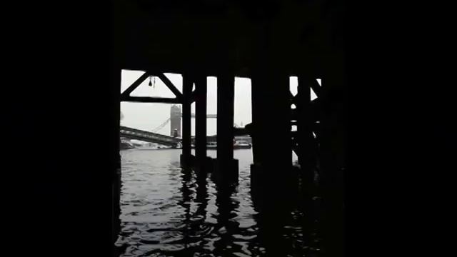 Лондон под снегом смотреть онлайн