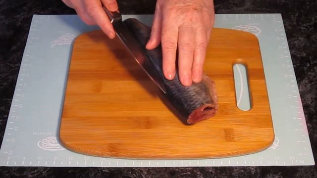 Необычный метод, как засолить селедку кусочками быстро и вкусно смотреть онлайн