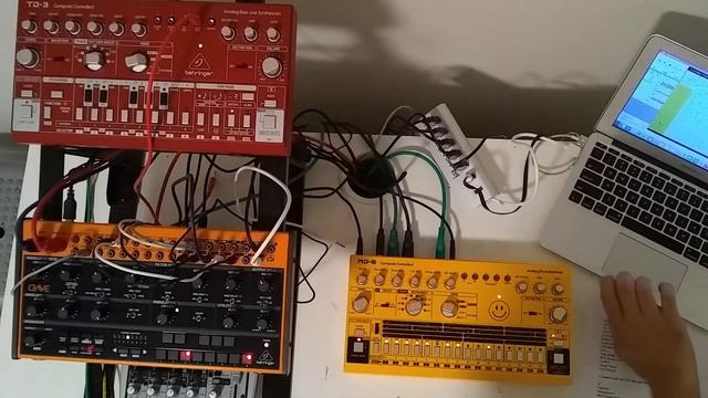 FILTER JAM#1 PART 1 Behringer RD-6 Crave and TD-3 смотреть онлайн