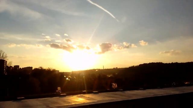 Прогулка по Октябрьскому мосту во время перекрытия дороги 1 октября 2023 смотреть онлайн