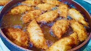 МУКА+КИПЯТОК=ИДЕАЛЬНОЕ ТЕСТО ?
МИНИ ЧЕБУРЕКИ С КОЛБАСОЙ И СЫРОМ ❗️