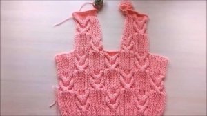 Жилет для девочки спицами.