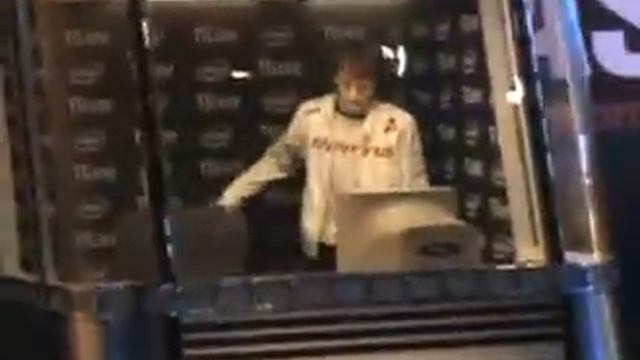 Behind the scenes with Artosis & IdrA at TG Sambo-Intel Classic 3 day 1 part 2 of 2 смотреть онлайн