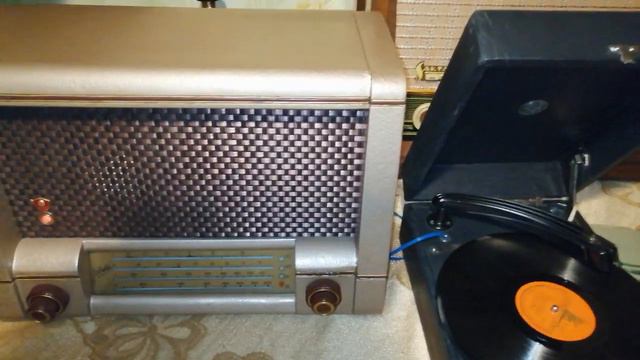 "Песня о Сталине" - Ансамбль песни ВРК на граммофонной приставке "РЗ №3" смотреть онлайн