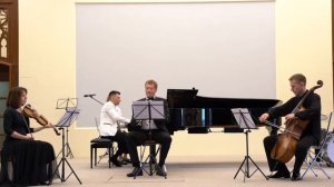 Леонид Десятников "Отзвуки театра"